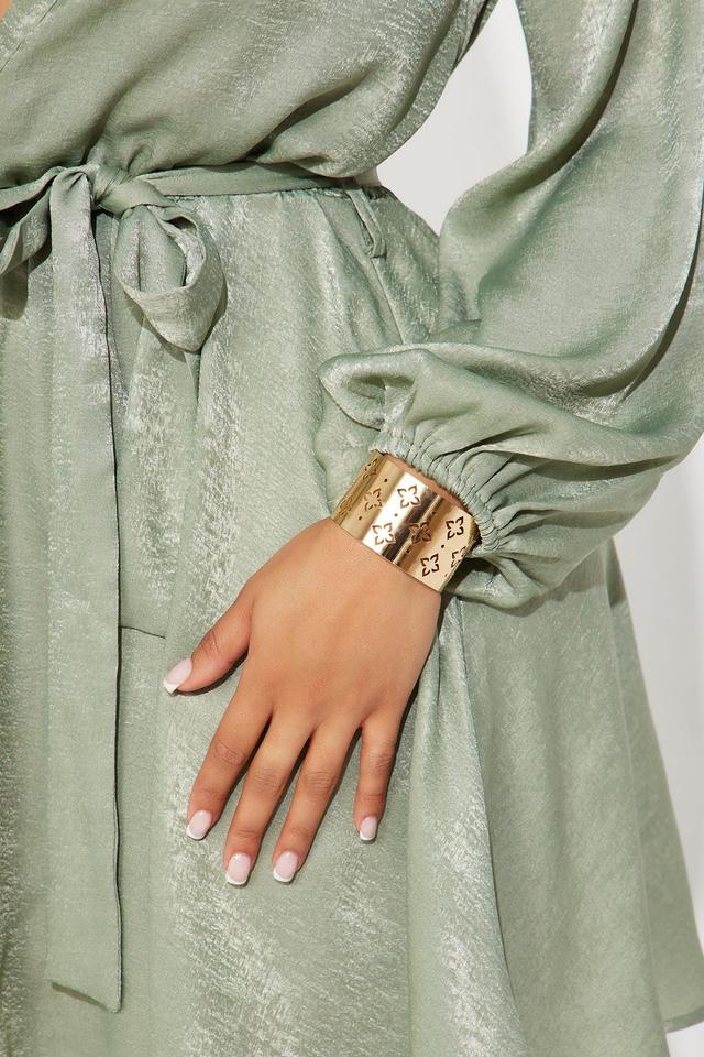 Clover Cuff Bracelet - Gold Product Image