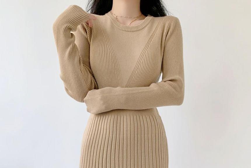 Long-Sleeve Crewneck Knit Midi A-Line Dress Product Image