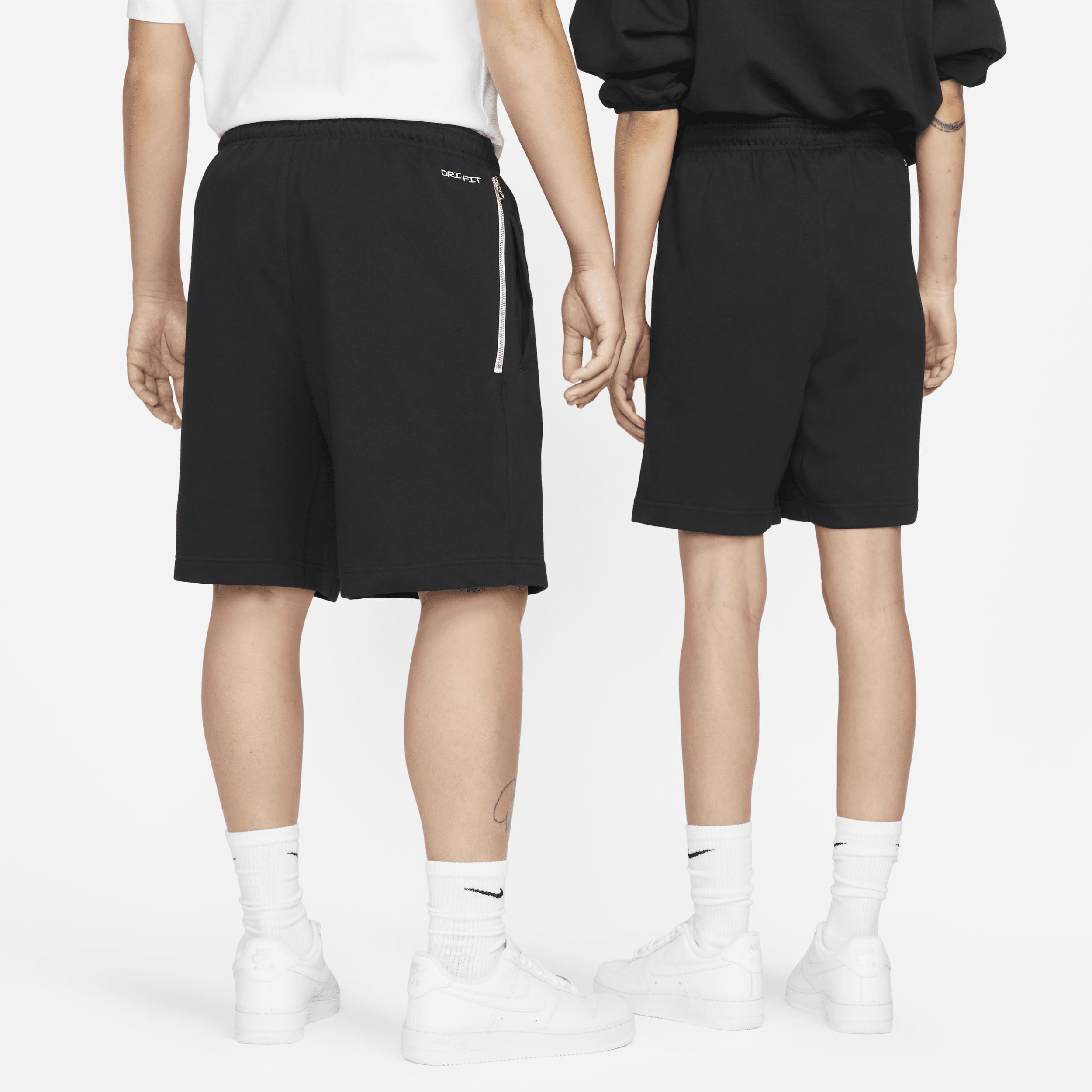 Nike Men's Standard Issue Dri-FIT 8" Basketball Shorts Product Image