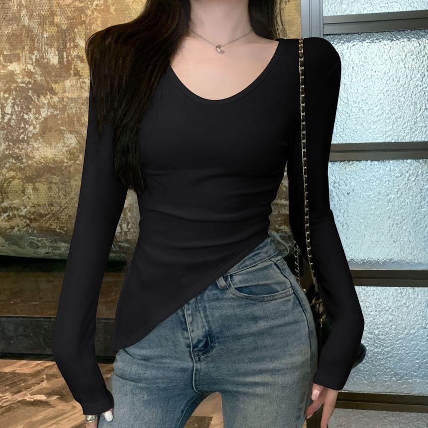 Long Sleeve Scoop Neck Plain Asymmetrical T-Shirt Product Image