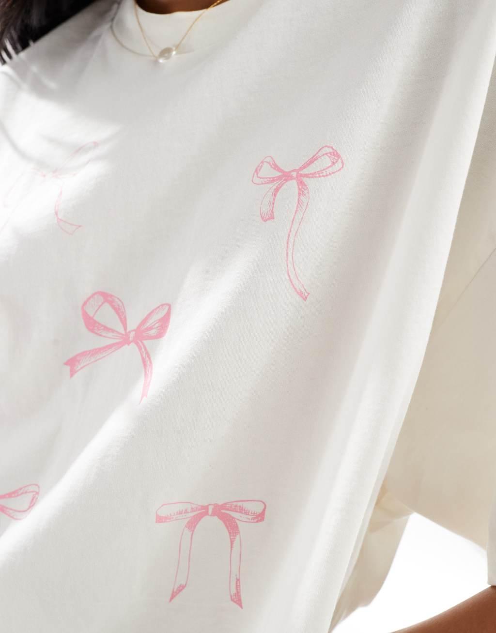 ONLY scattered pink bow graphic cropped t-shirt in white   Product Image