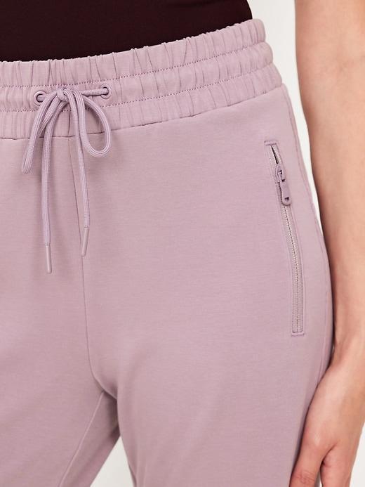 High-Waisted Dynamic Fleece Joggers Product Image