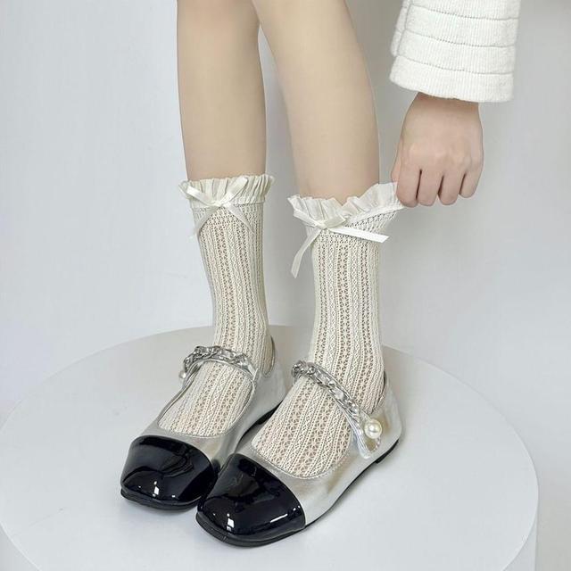 Ruffled Lace Socks Product Image