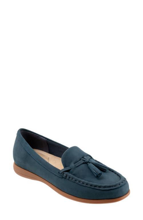 Trotters Dawson Tassel Loafer Product Image