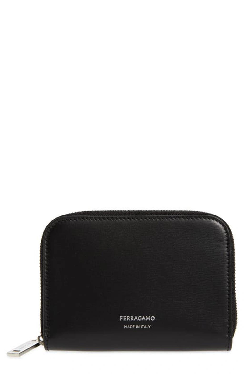 FERRAGAMO Classic Leather Zip Card Holder In Nero Product Image