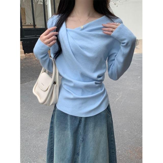 Long-Sleeve Asymmetrical Neck Plain Ruched Slim Fit Knit Top Product Image