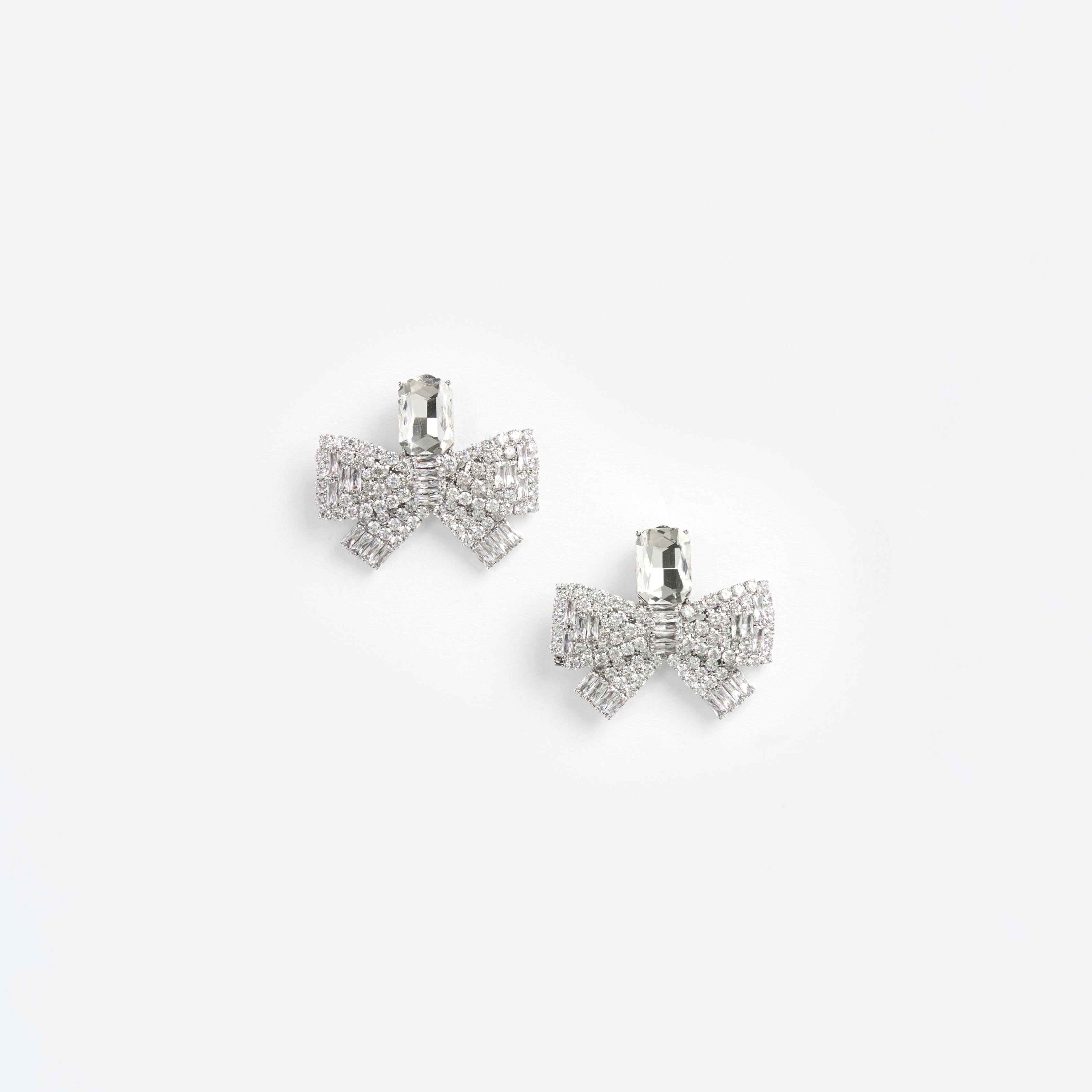 Small Crystal Bow Earrings Product Image