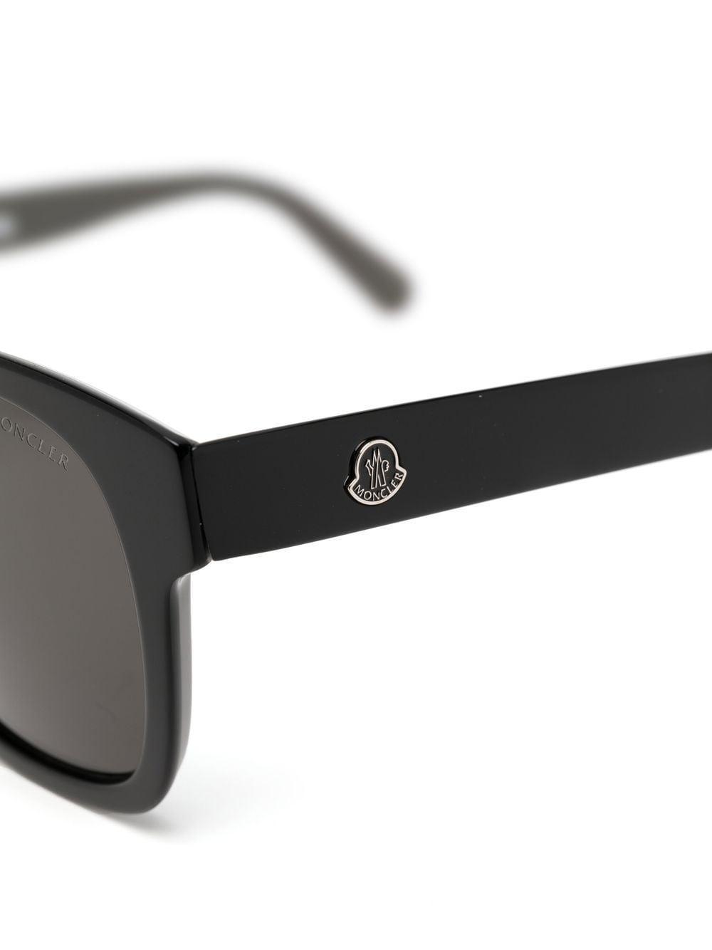 Wayfarer-frame Sunglasses In Schwarz Product Image