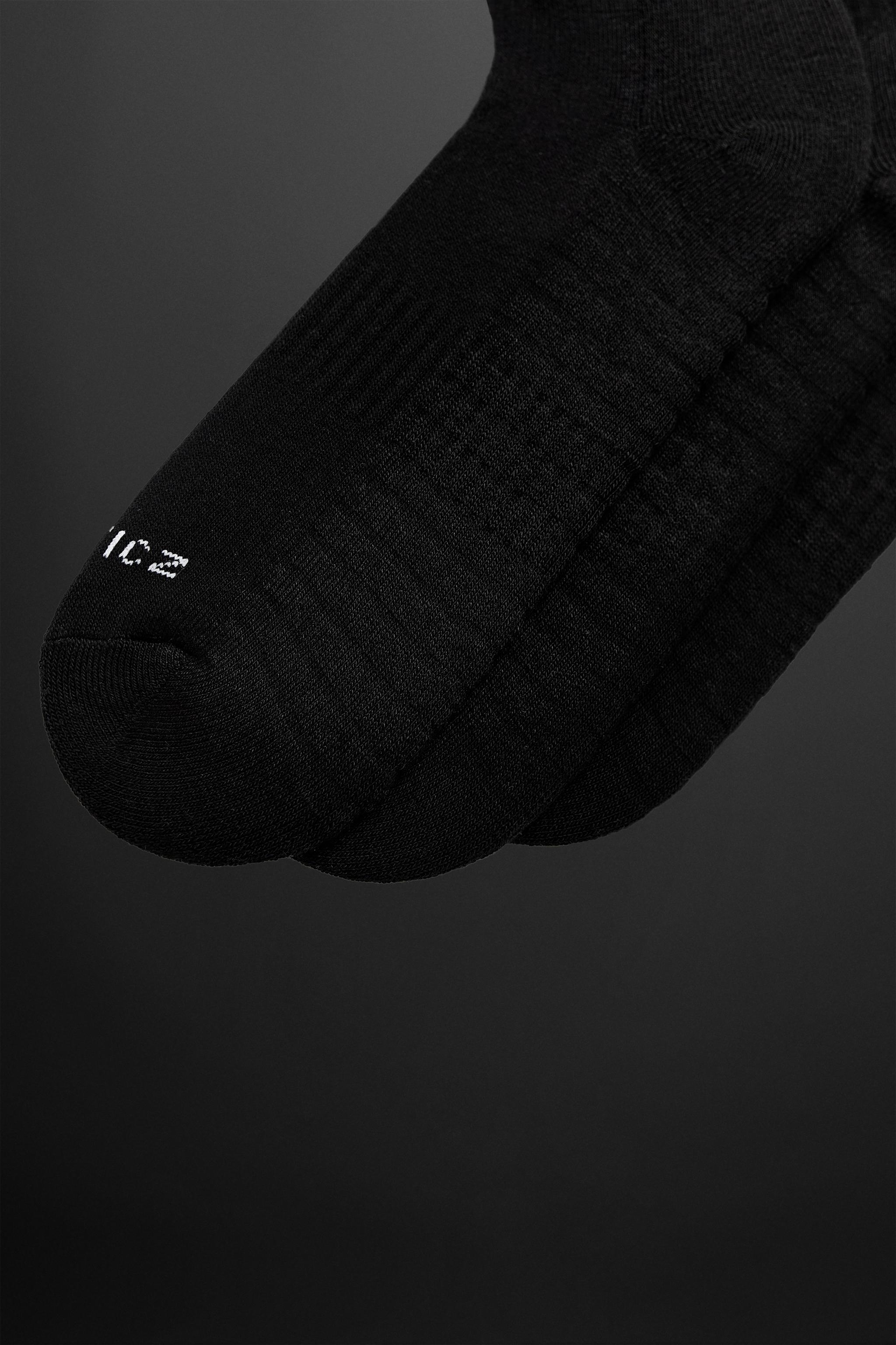 3 PACK SPORT SOCKS Product Image