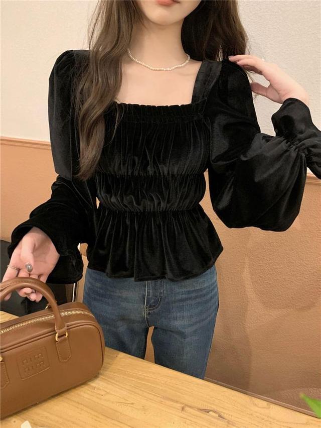 Puff-Sleeve Square-Neck Velvet Blouse Product Image