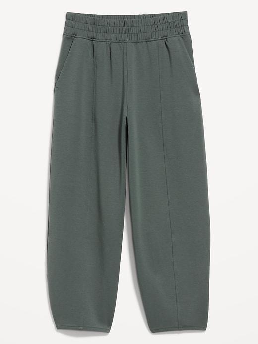 High-Waisted Dynamic Fleece Barrel-Leg Pants Product Image