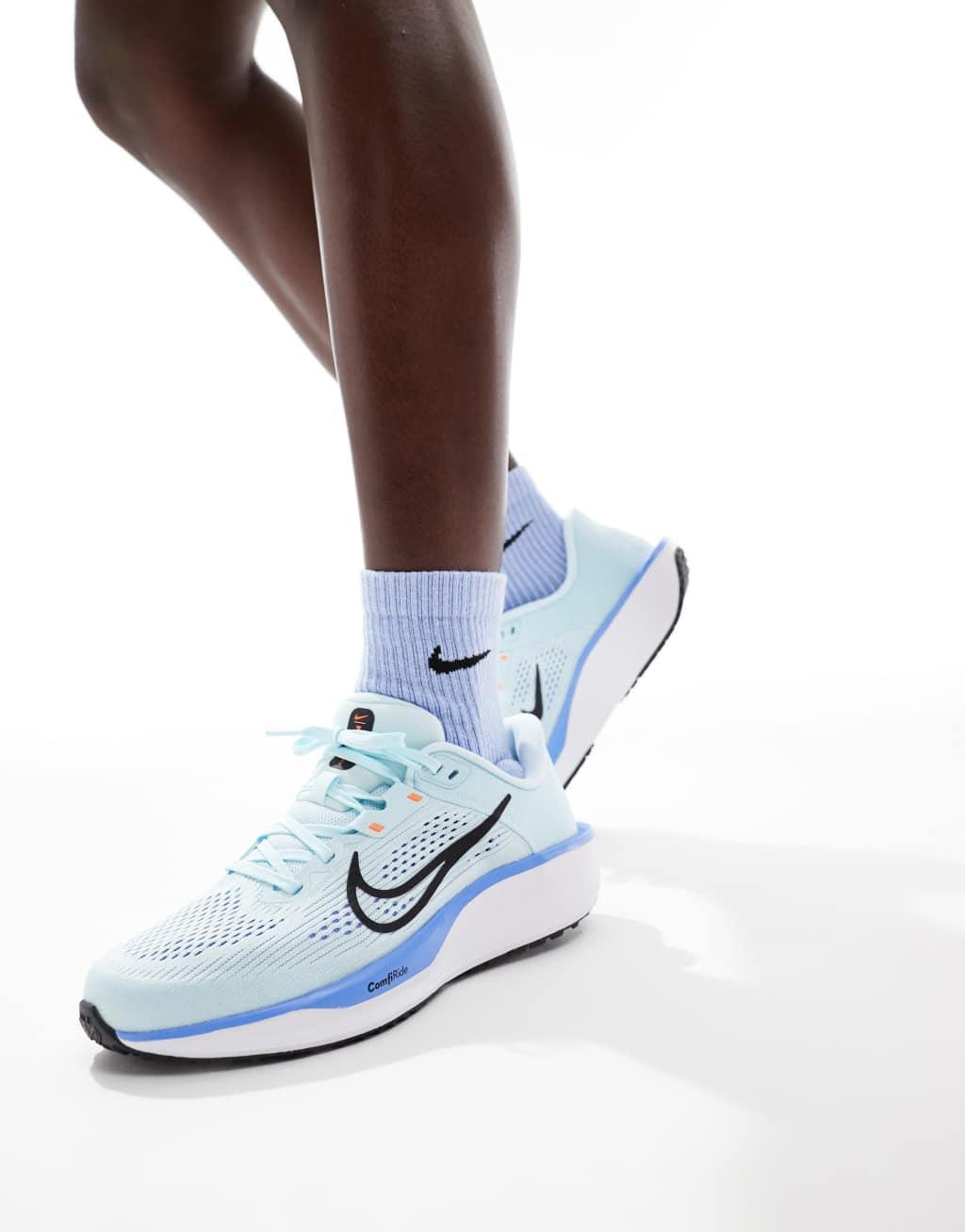 Nike Running Quest 6 sneakers in blue Product Image