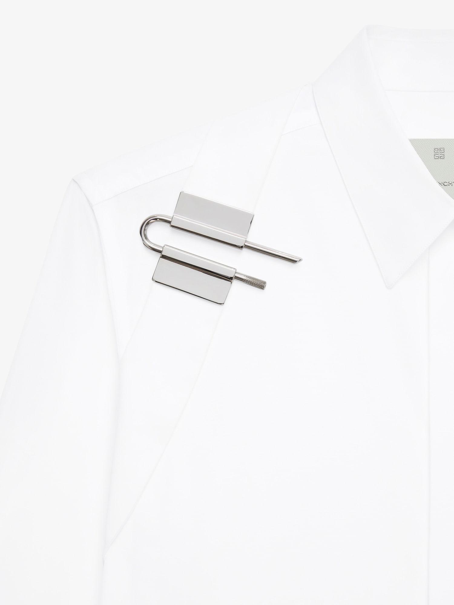 Shirt in poplin with U-lock harness Product Image