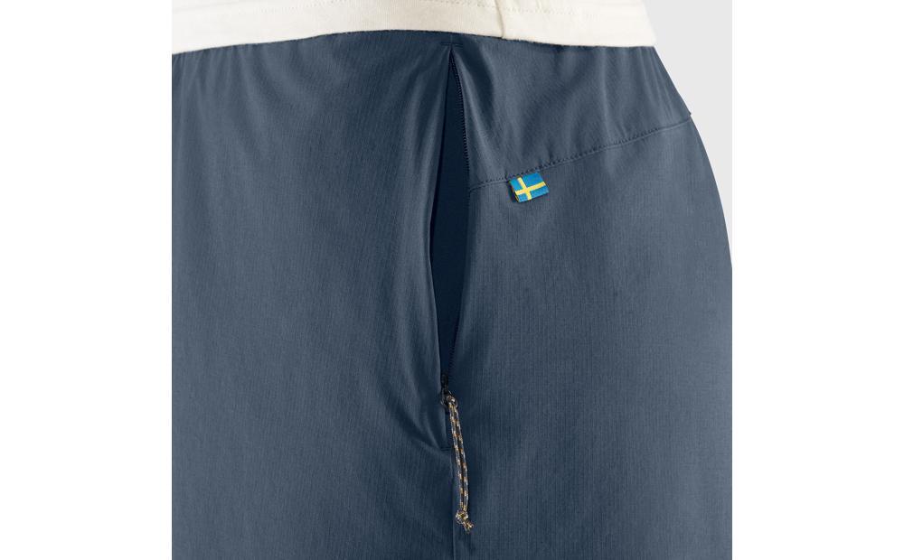 High Coast Relaxed Shorts W Product Image