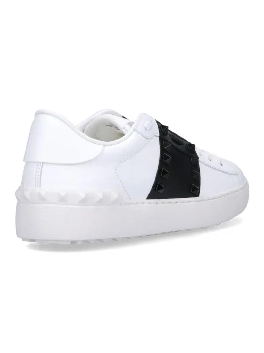 Sneakers In White Product Image