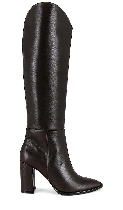 Steve Madden Bixby Boot in Chocolate. Size 6.5. Product Image