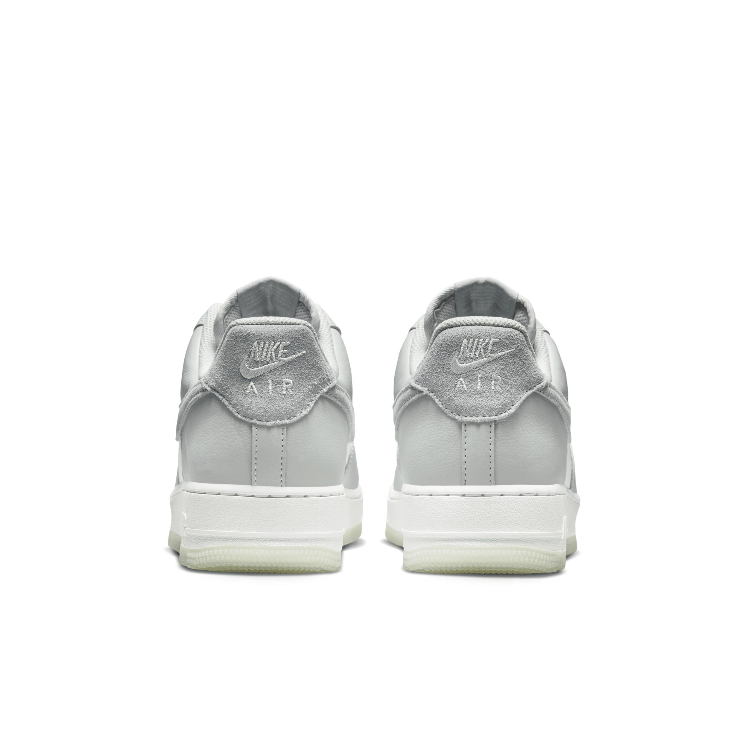 Nike Air Force 1 '07 LV8 Men's Shoes Product Image