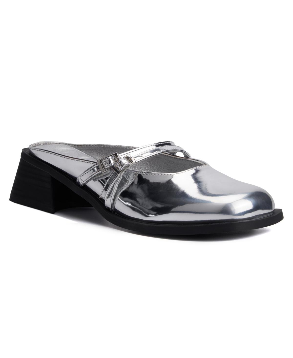 Olivia Miller Aquarius Womens Block Heeled Glossy Mule Sandals Product Image