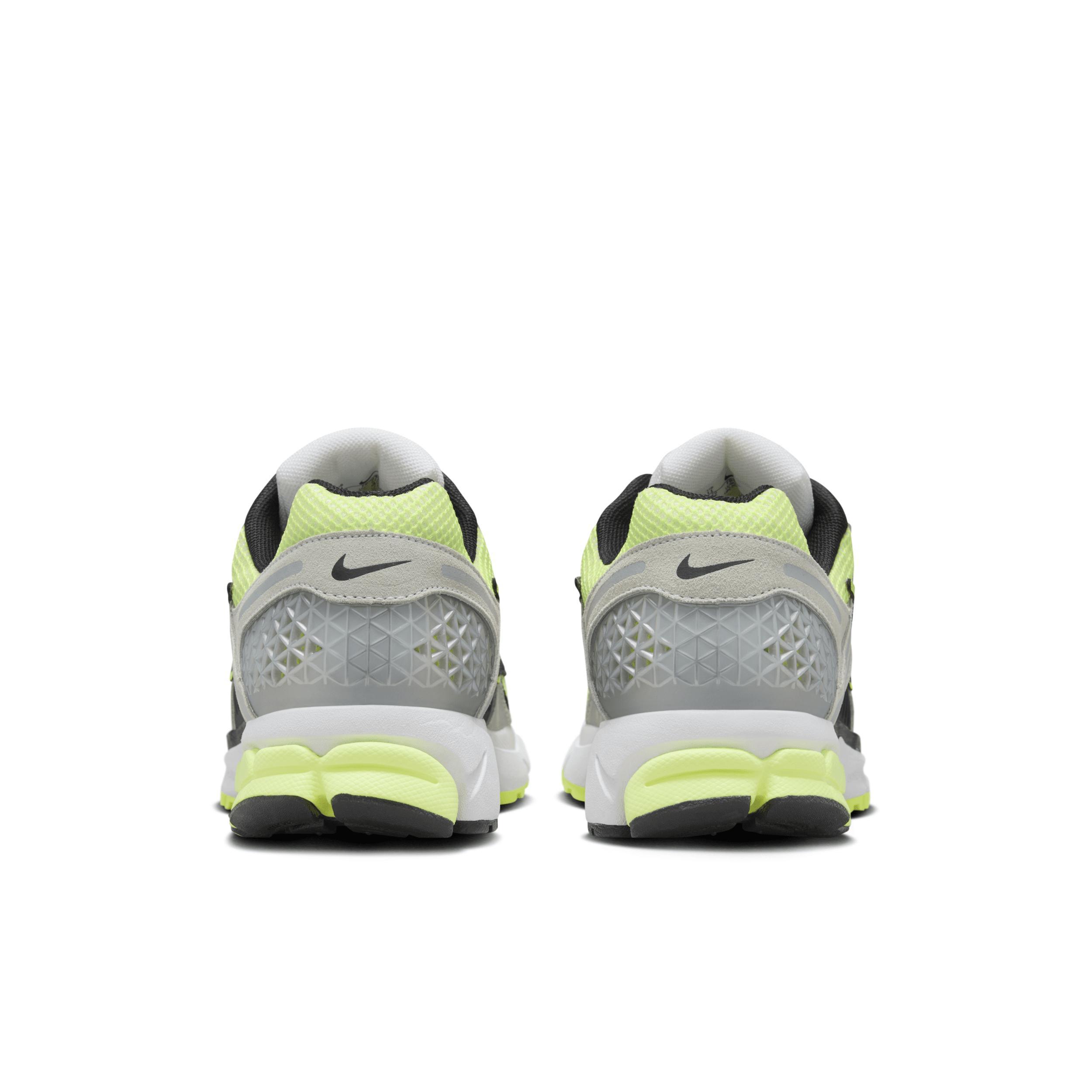 Nike Mens Zoom Vomero 5 Shoes Product Image