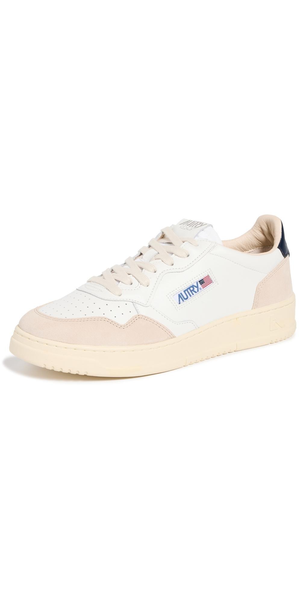 Autry Medalist Low Sneakers WHT/BLUE 42 Product Image