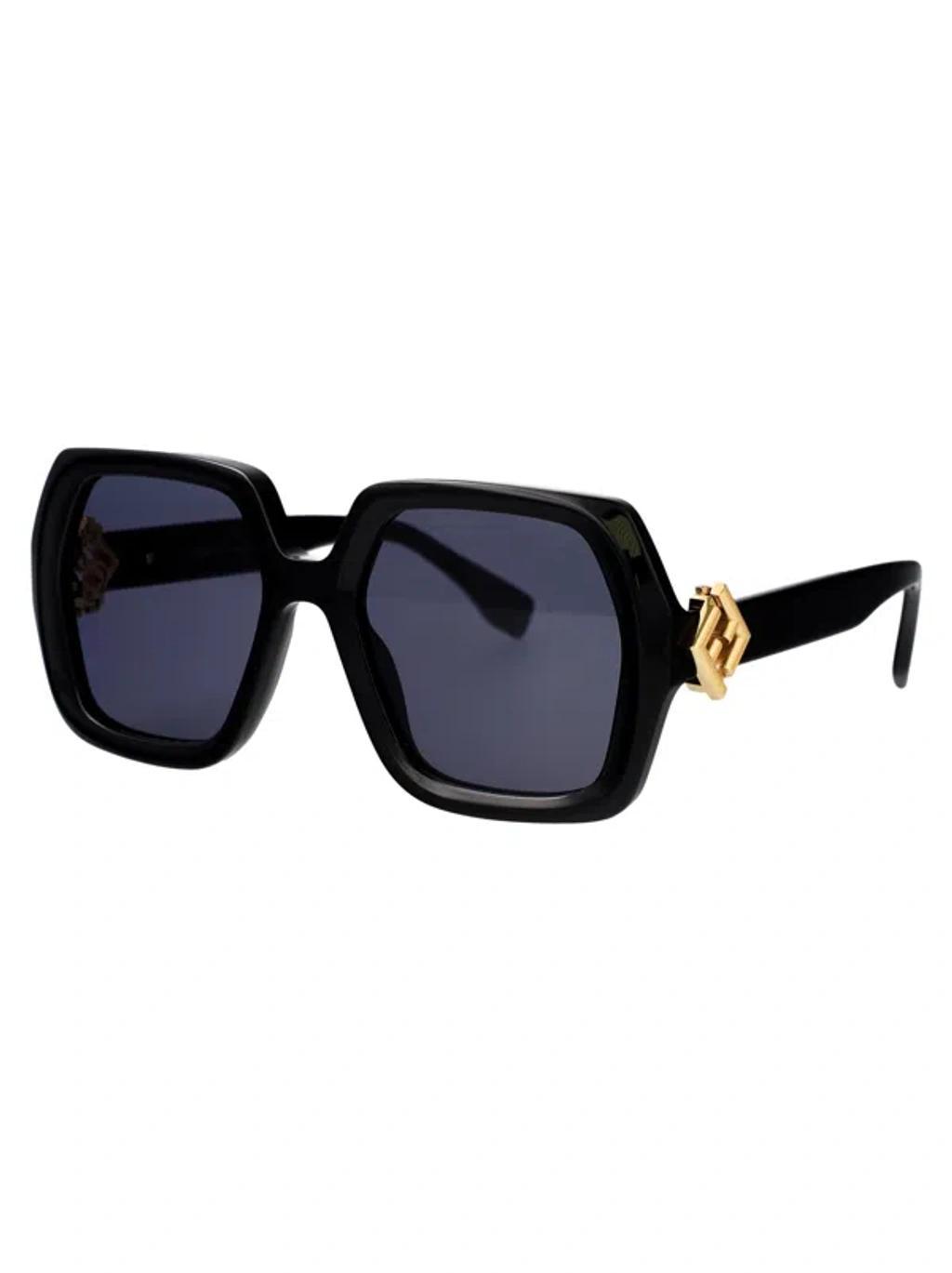 FENDI Squared Sunglasses Fe40139 I 01 V In Black Product Image