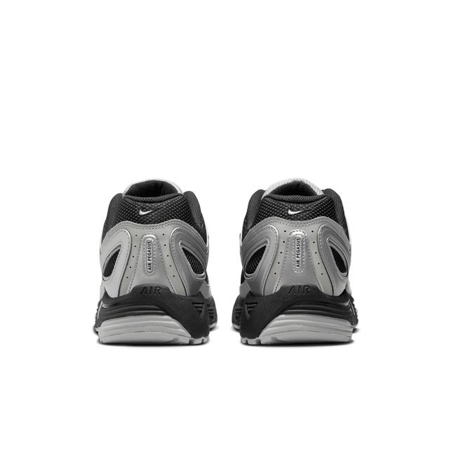 Nike Men's Air Pegasus 2005 Shoes Product Image