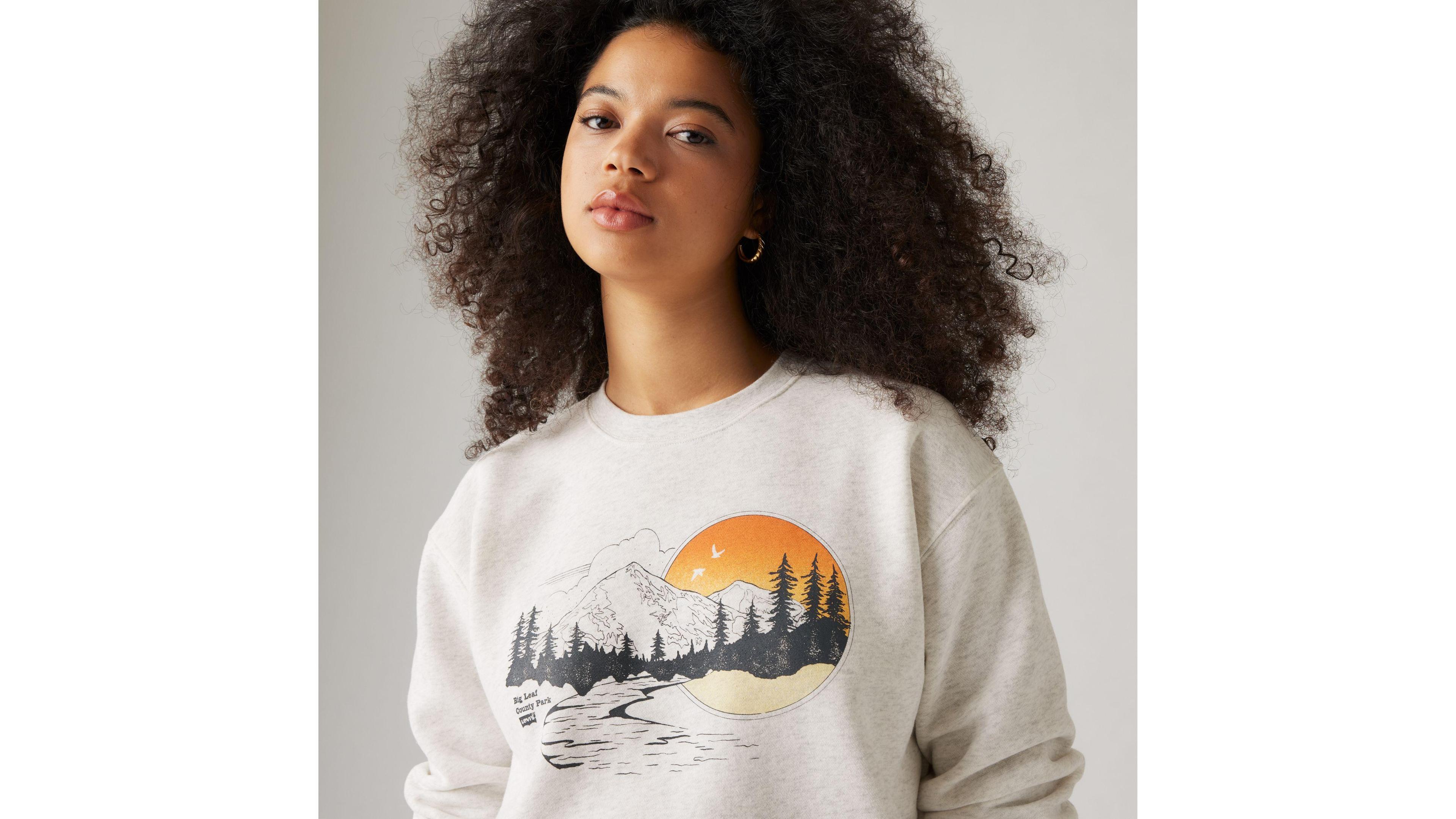 Graphic Everyday Crewneck Sweatshirt Product Image