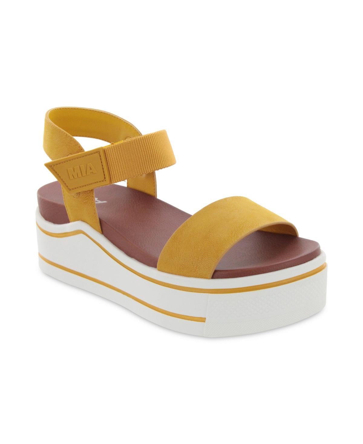 Mia Womens Odelia Round Toe Sandal Product Image