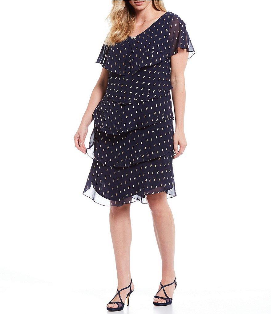 Ignite Evenings Plus Size Short Sleeve V-Neck Metallic Polka Dot Tiered Caplet Dress Product Image