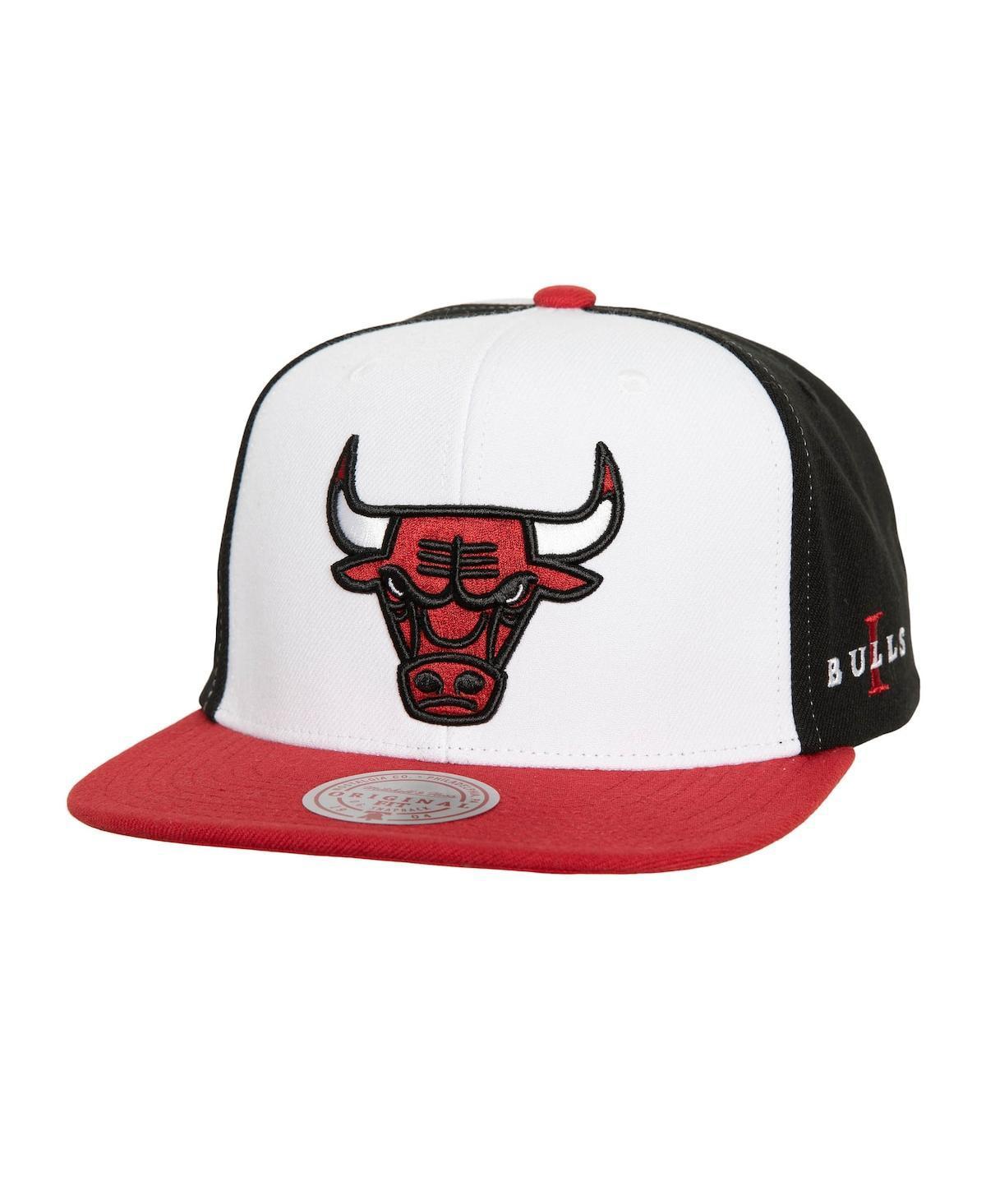 Mens Mitchell & Ness /Red Chicago Bulls Core Snapback Hat Product Image