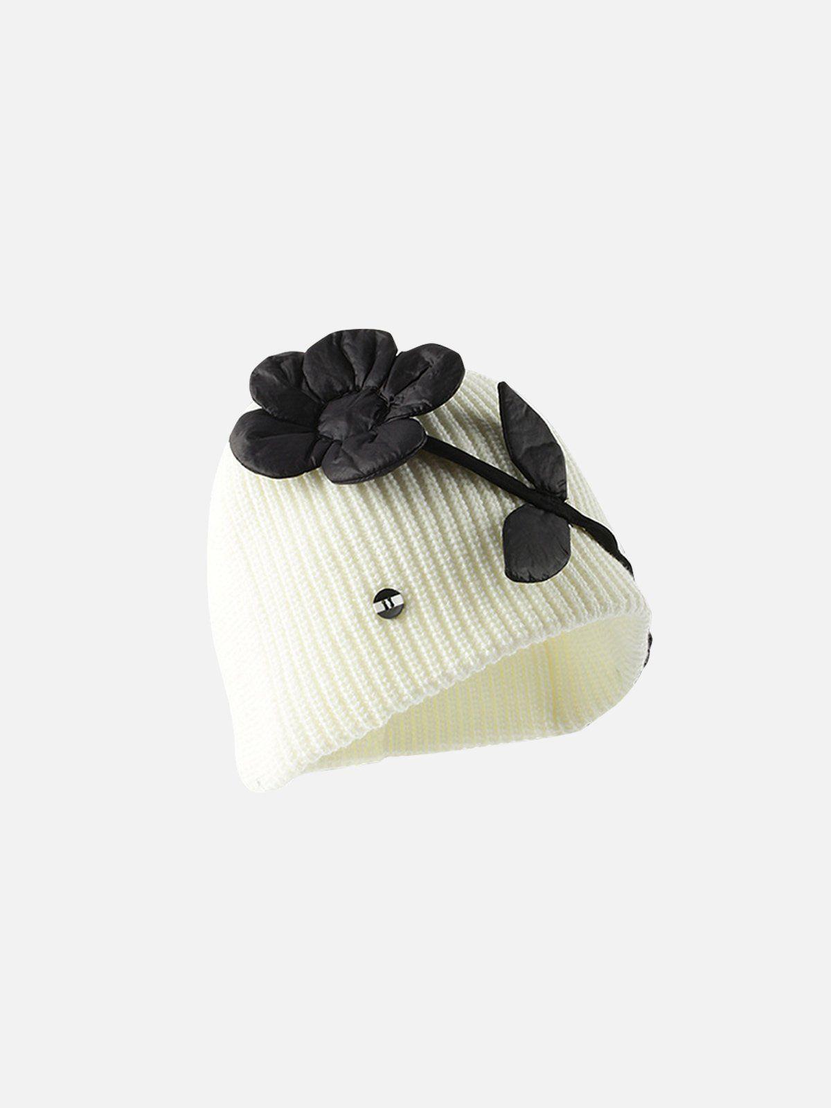 3D Flower Knit Bucket Hat Product Image