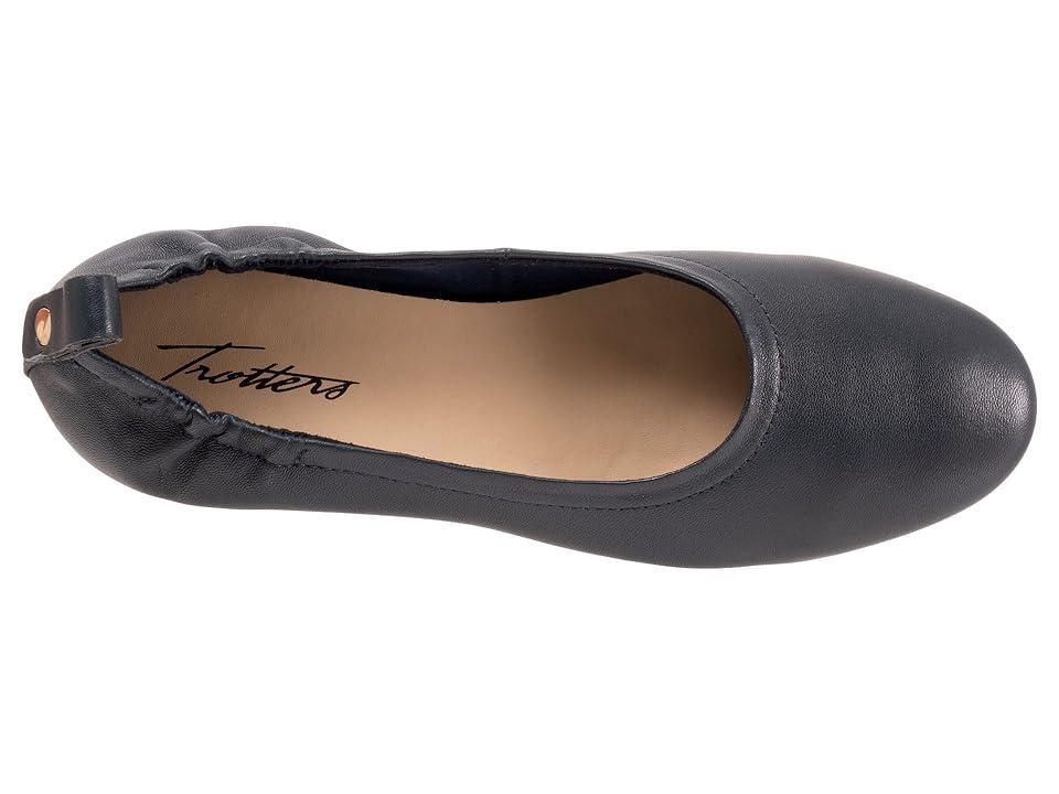 Trotters Gia Ballet Flat Product Image