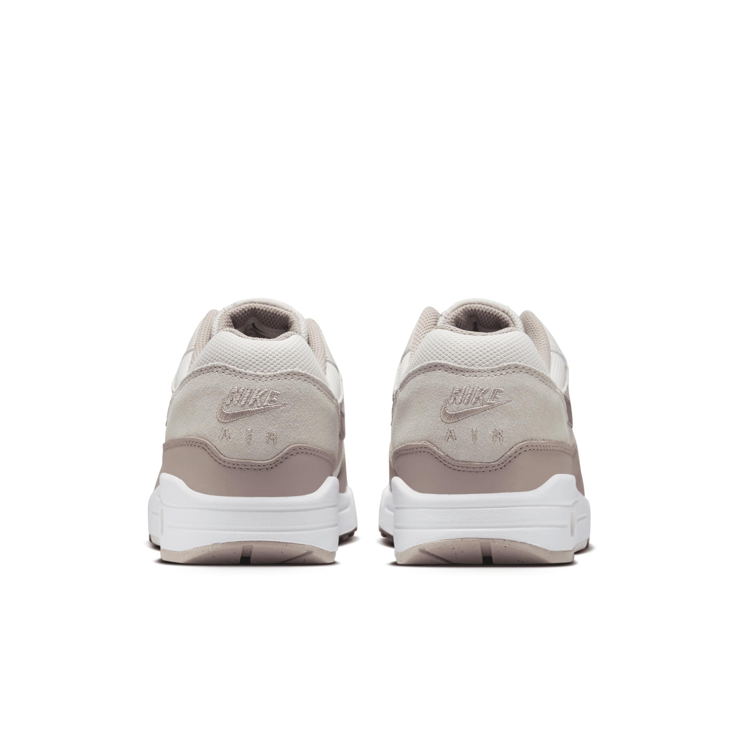 Nike Men's Air Max 1 SC Shoes Product Image