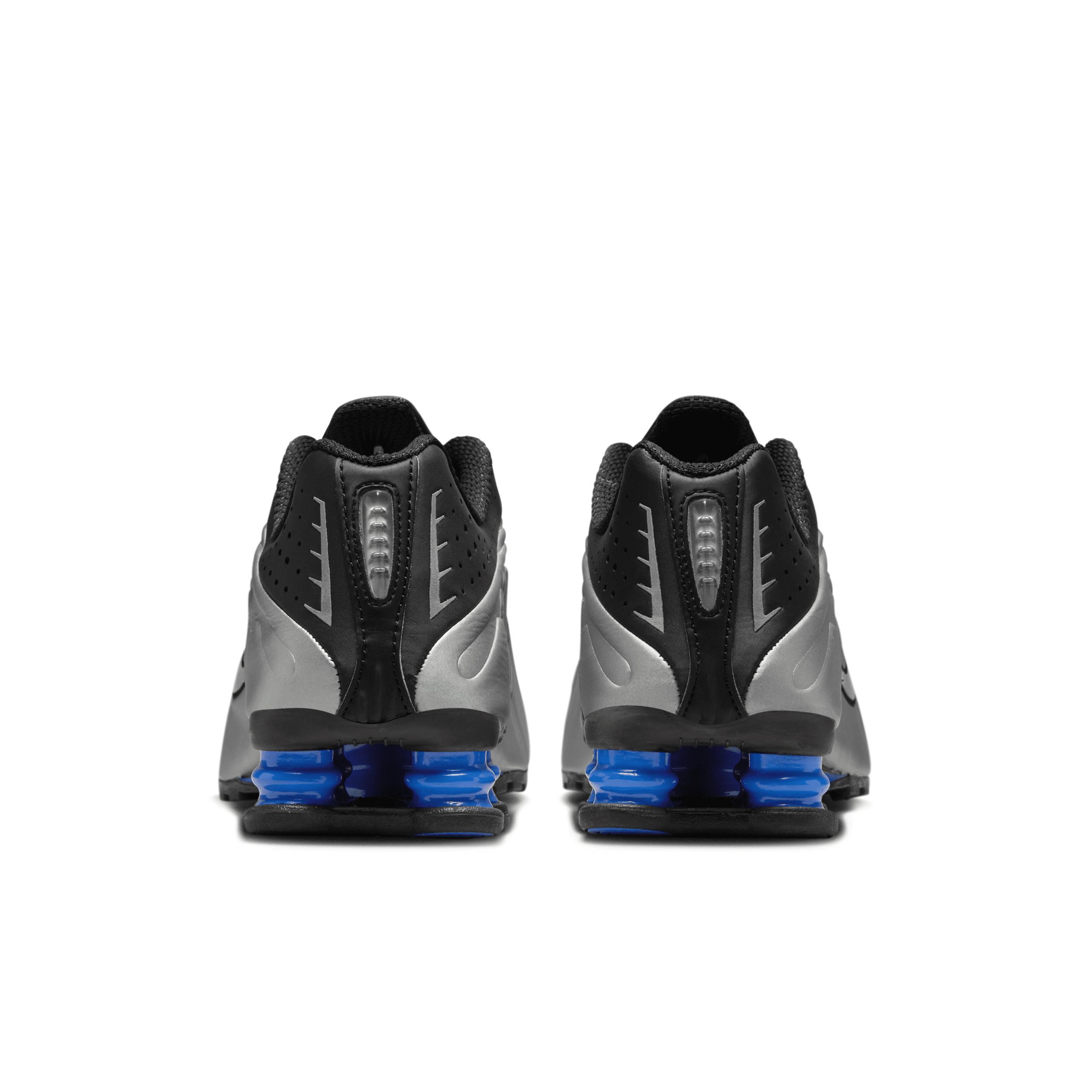 Nike Women's Shox R4 Shoes Product Image