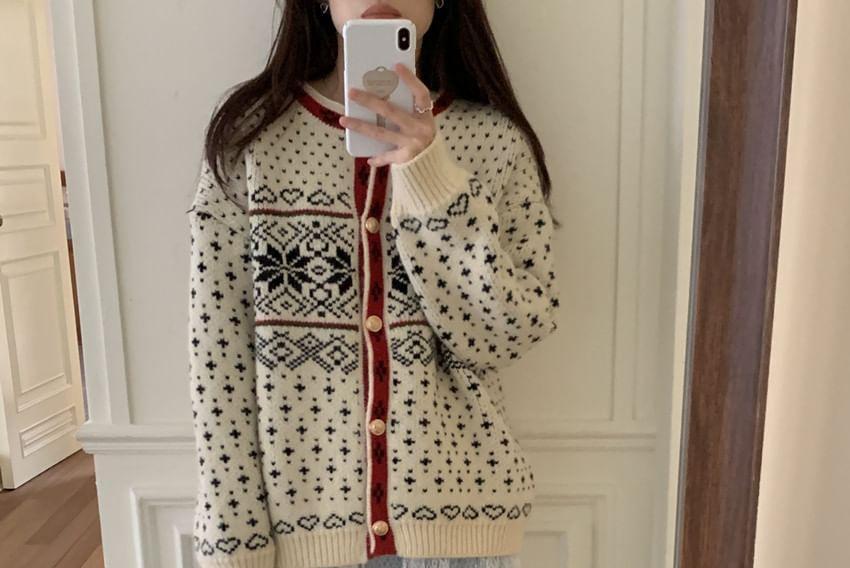 Round Neck Patterned Cardigan Product Image