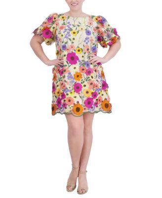 Plus Size 3D Embroidered-Florals Puff-Sleeve Dress Product Image