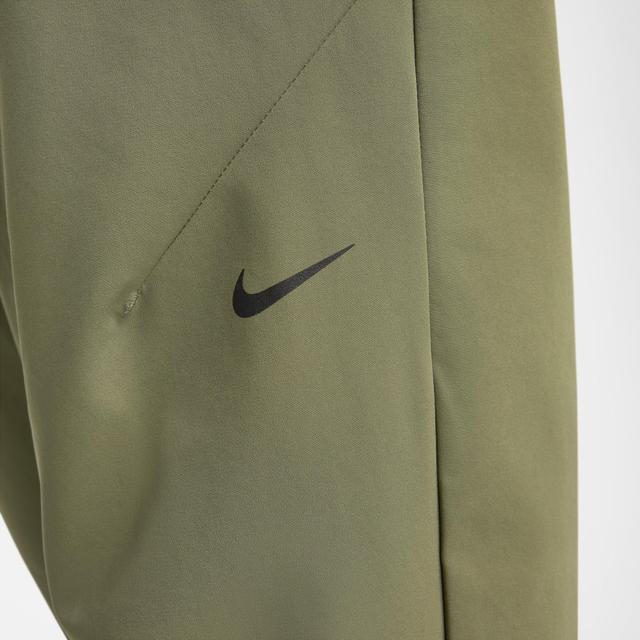 Nike Men's A.P.S. Dri-FIT Woven Versatile Pants Product Image