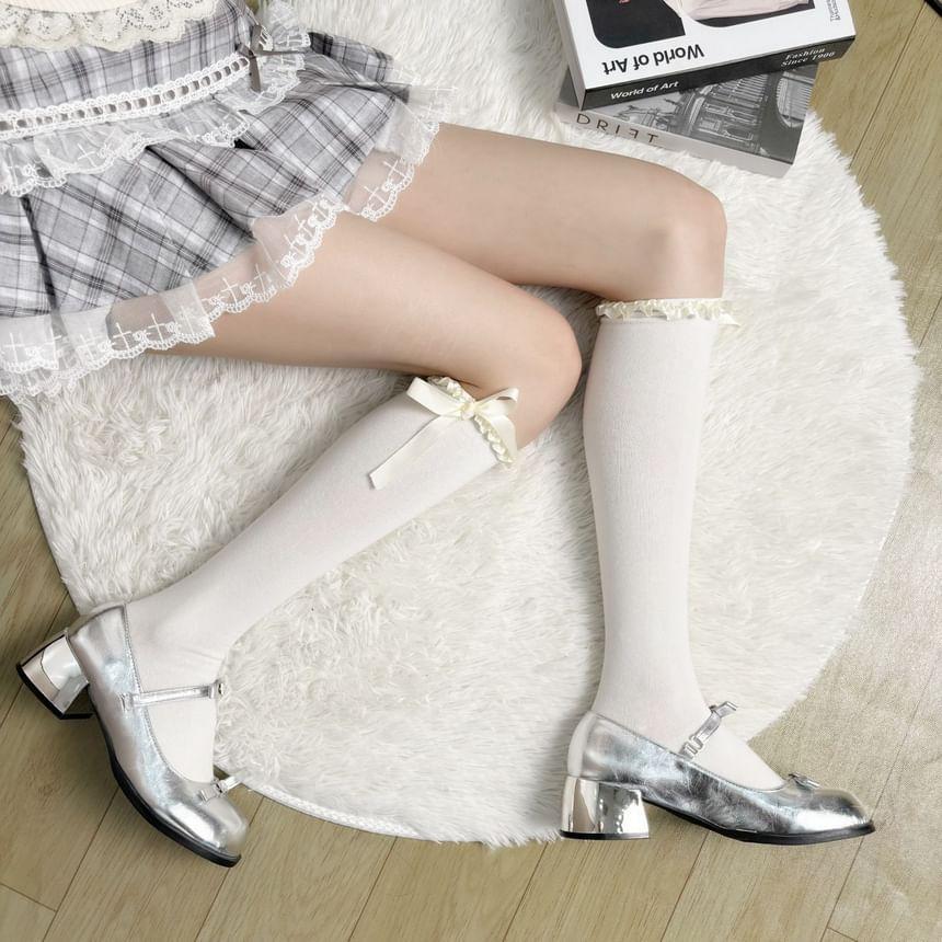 Bow Ruffle Trim Socks Product Image