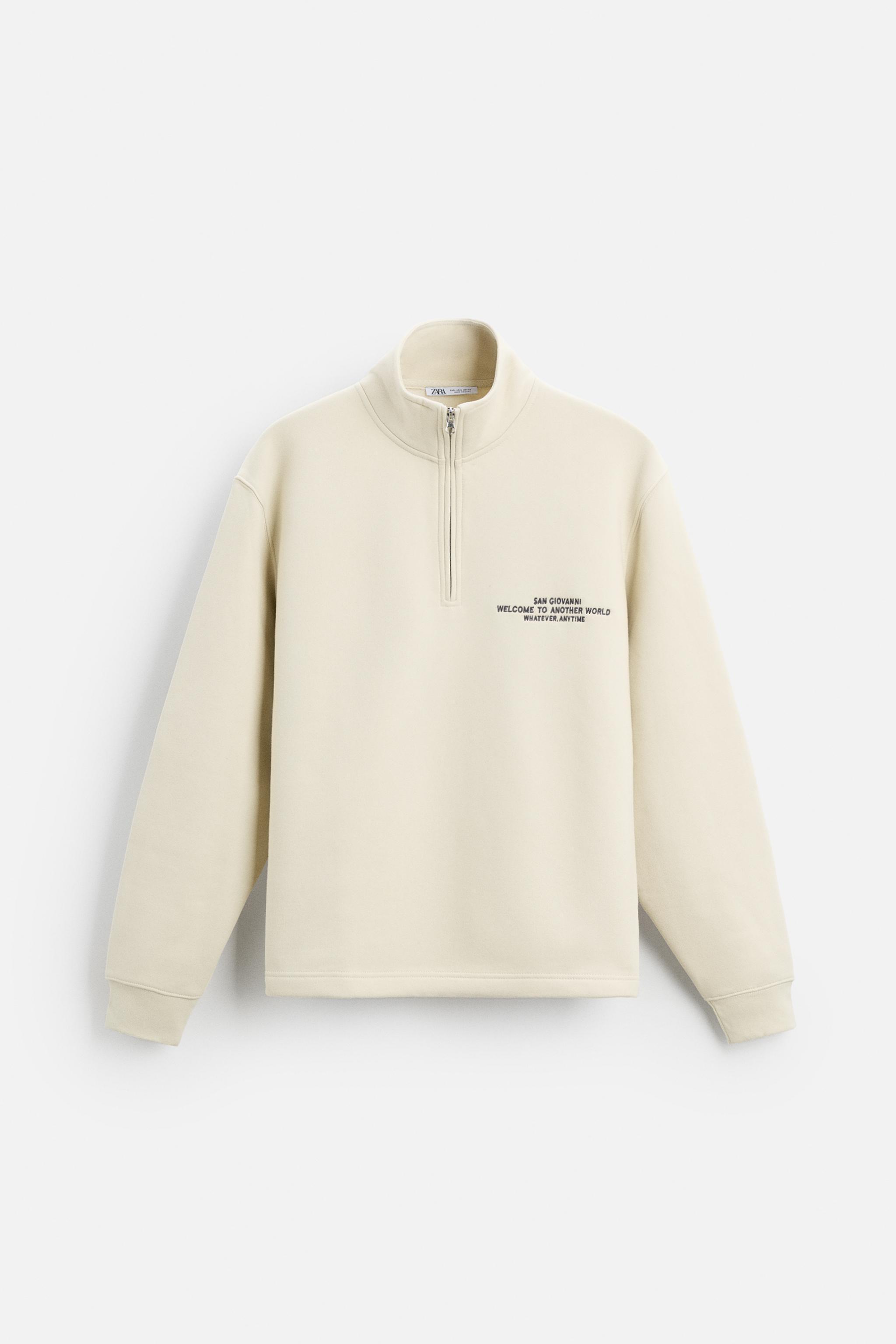 QUARTER ZIP SWEATSHIRT Product Image