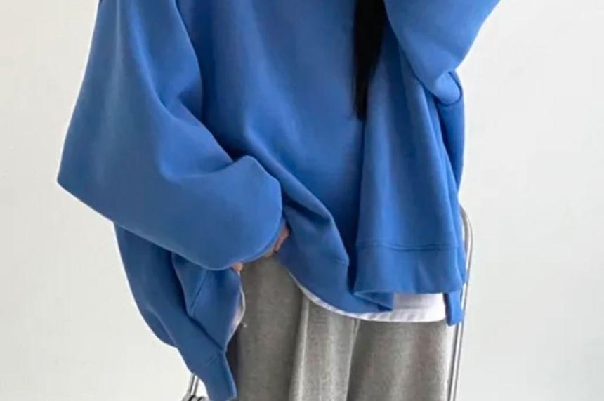 Plain Loose-Fit Pullover Product Image