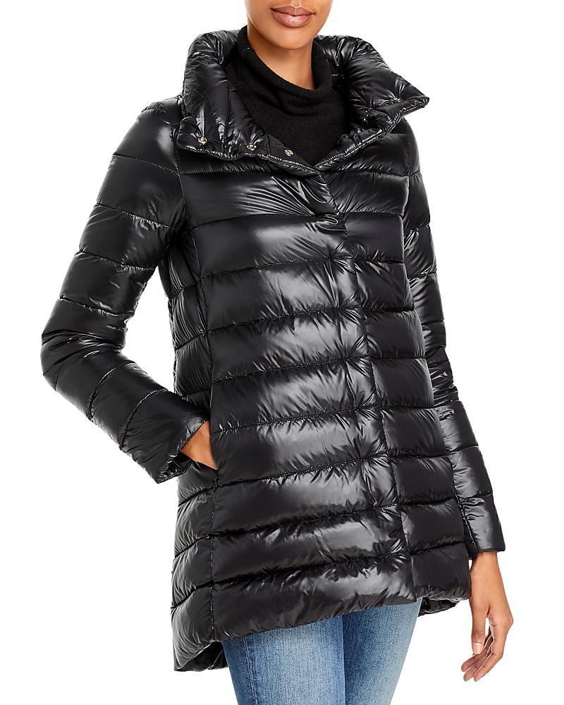 Womens Classic Funnelneck Puffer Jacket Product Image