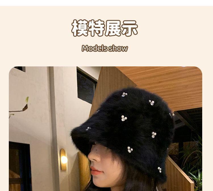 Plain Faux Pearl Fluffy Bucket Hat Product Image