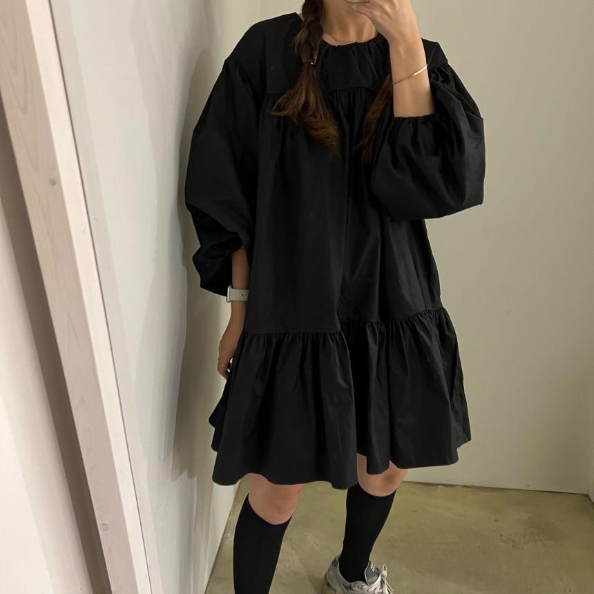 Long-Sleeve Crewneck Plain A-Line Dress Product Image