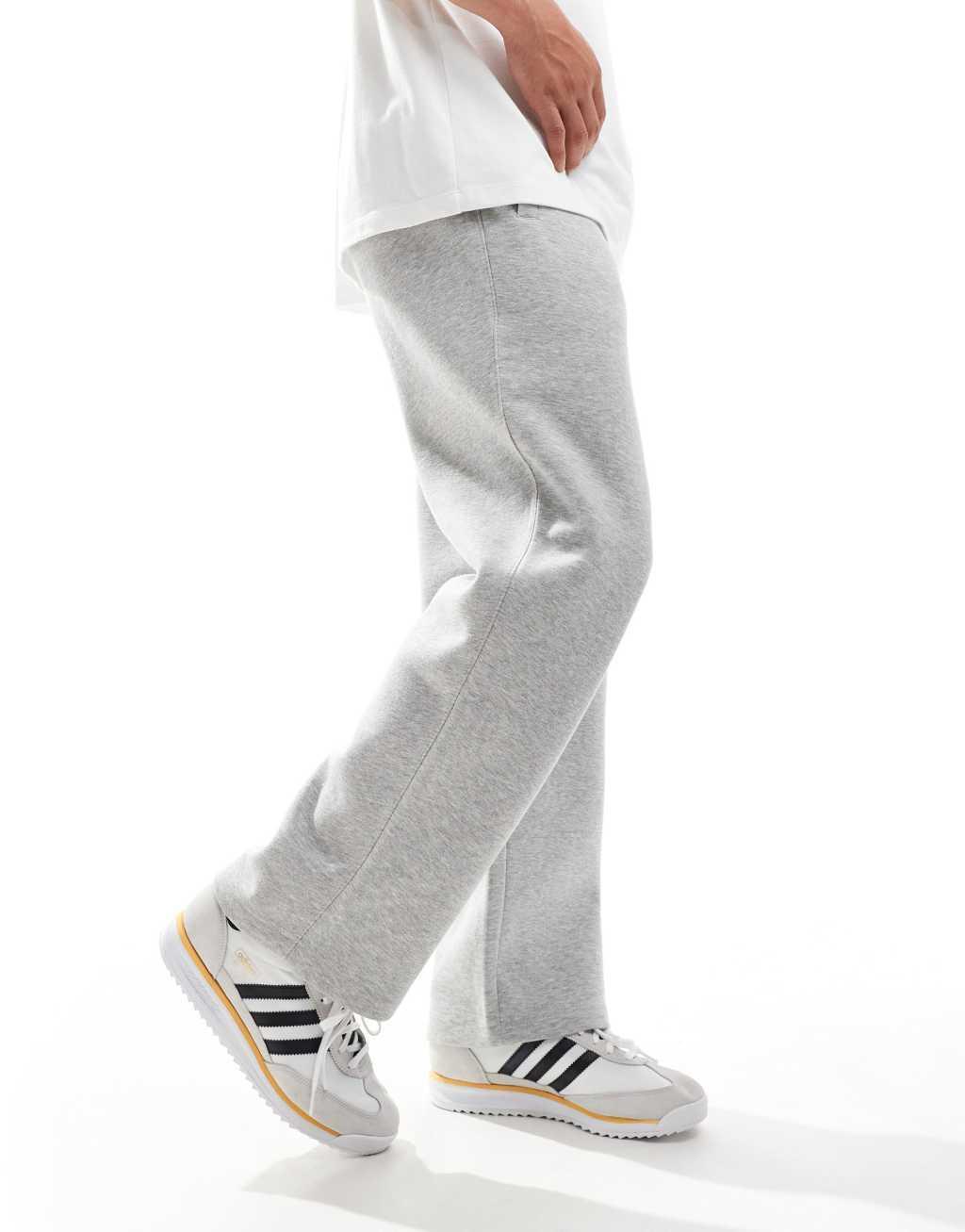 Pull&Bear heavyweight wide leg sweatpants in gray heather Product Image