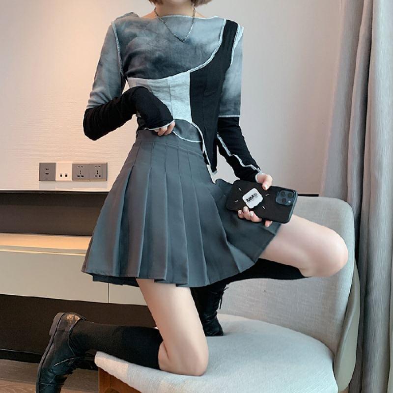 High Rise Plain Pleated Mini A-Line Skirt Product Image