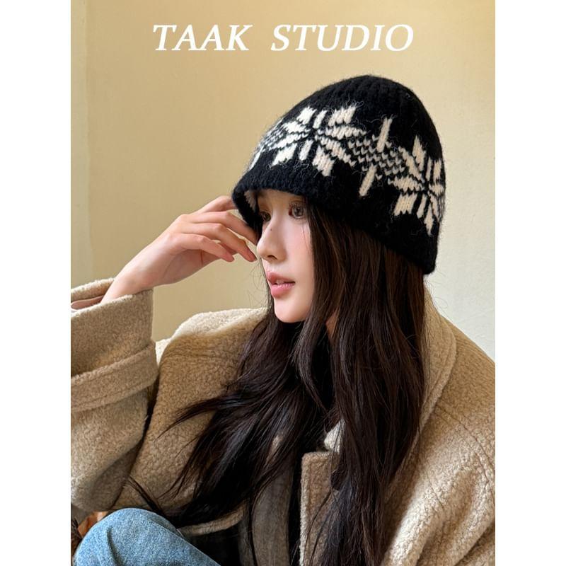 Snowflake Jacquard Knit Beanie Product Image