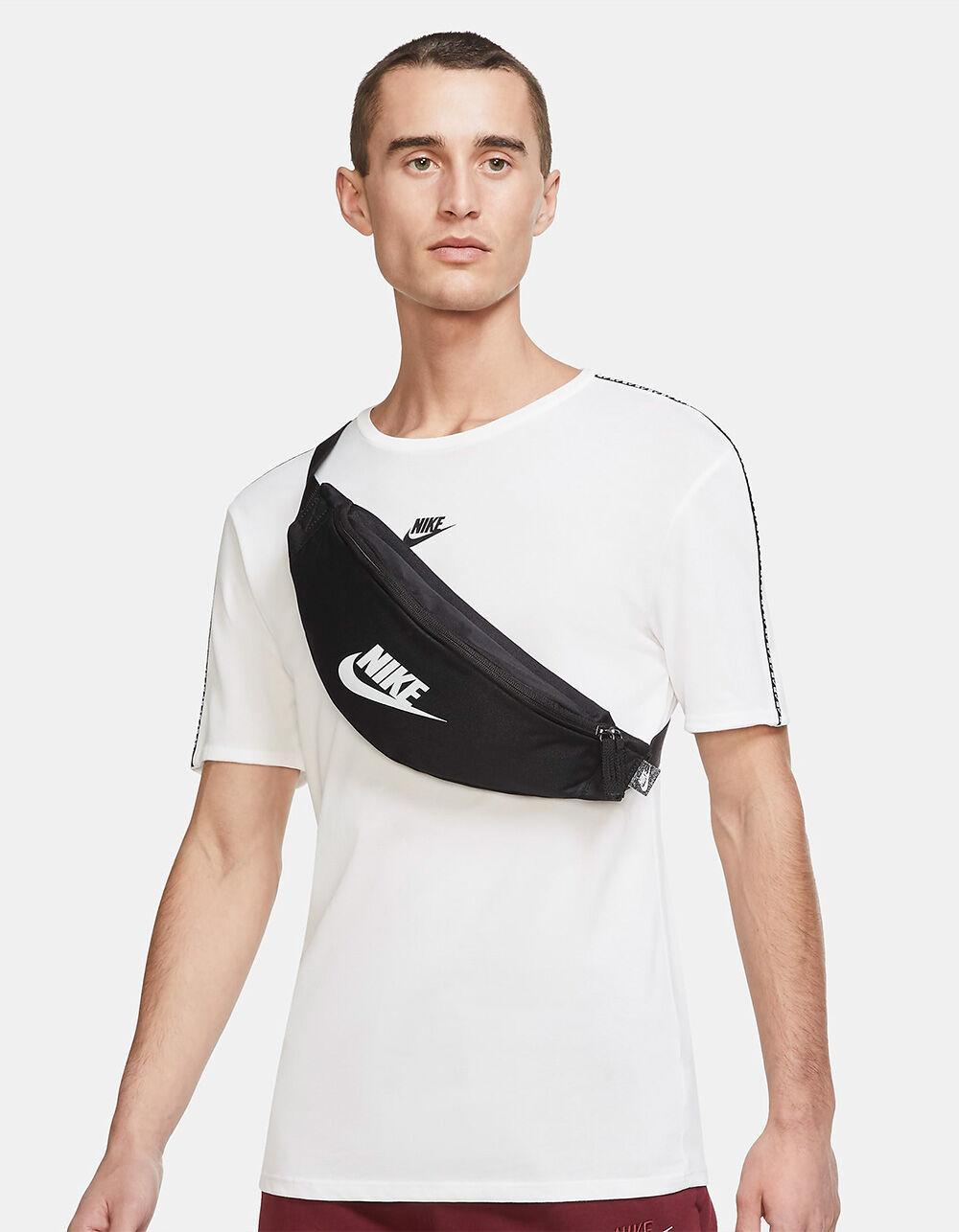 NIKE Heritage Waist Pack Product Image