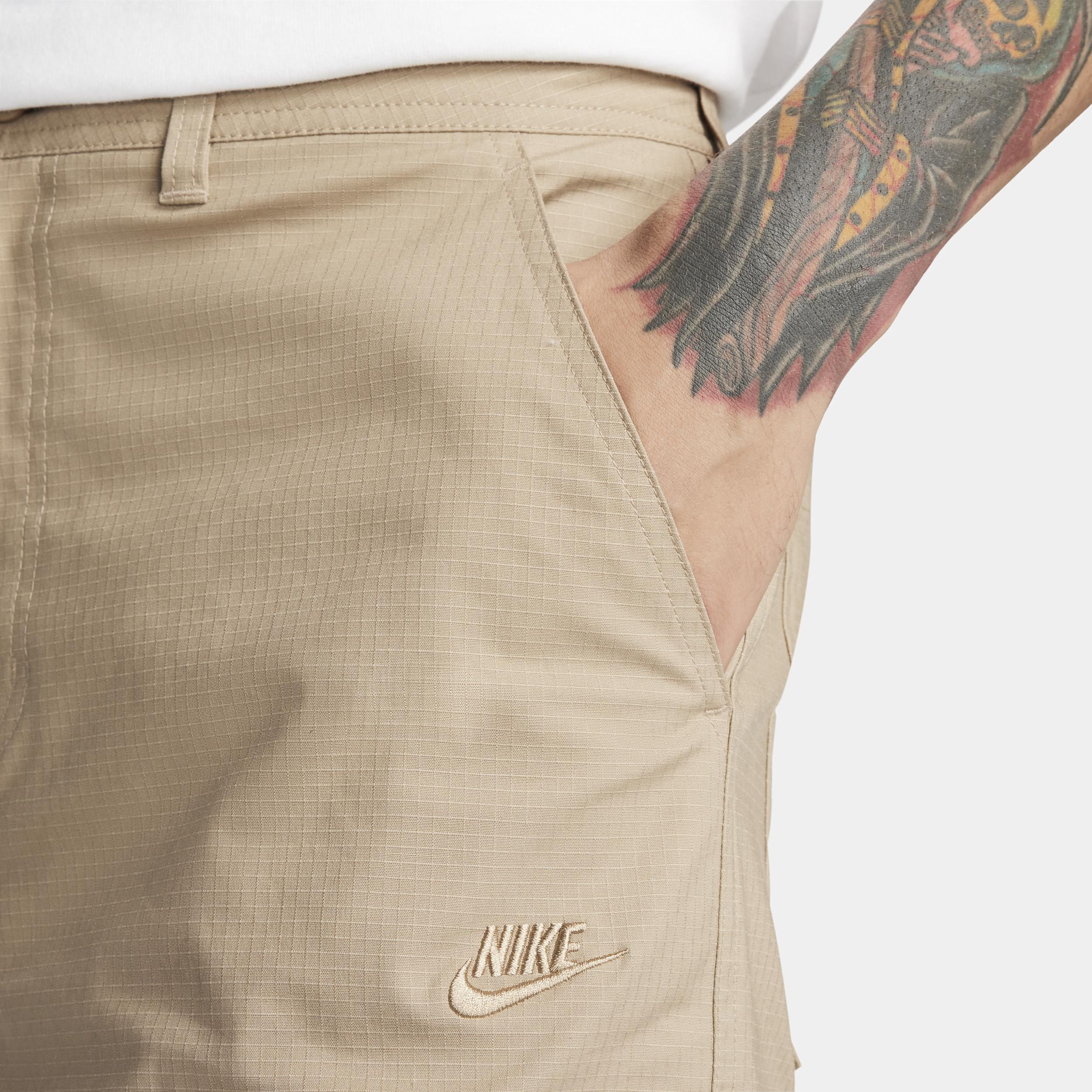 Nike Men's Club Cargo Pants Product Image