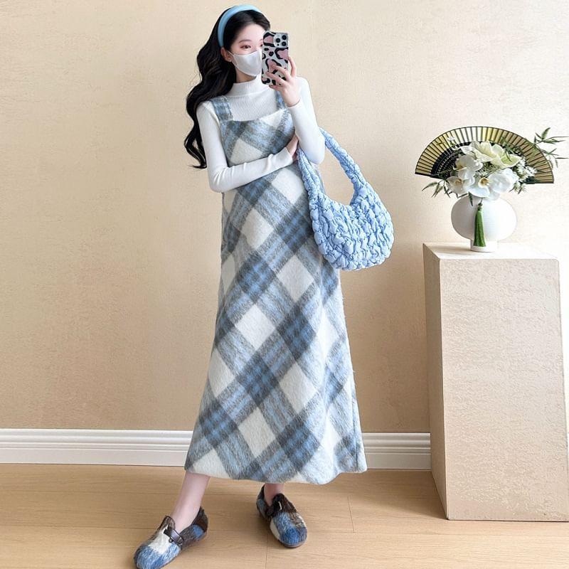 Maternity Long-Sleeve Mock Neck Plain T-Shirt / Square Neck Plaid Midi Dungaree Dress Product Image