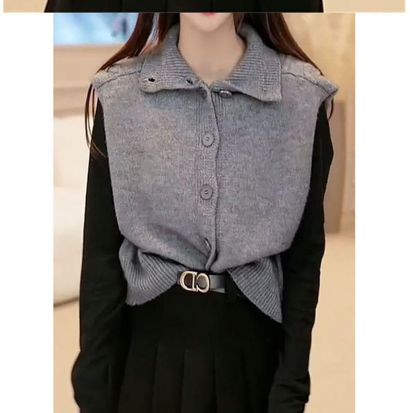 High Neck Plain Cable Knit Sweater Vest Product Image